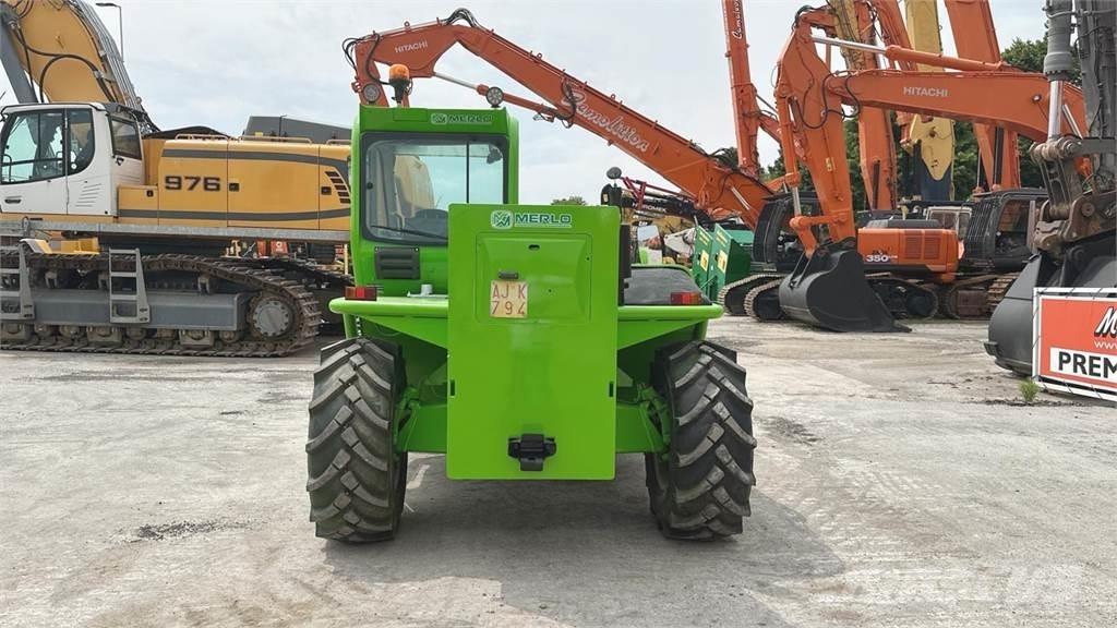 Merlo P38.13 PLUS Teleskopiskie manipulatori