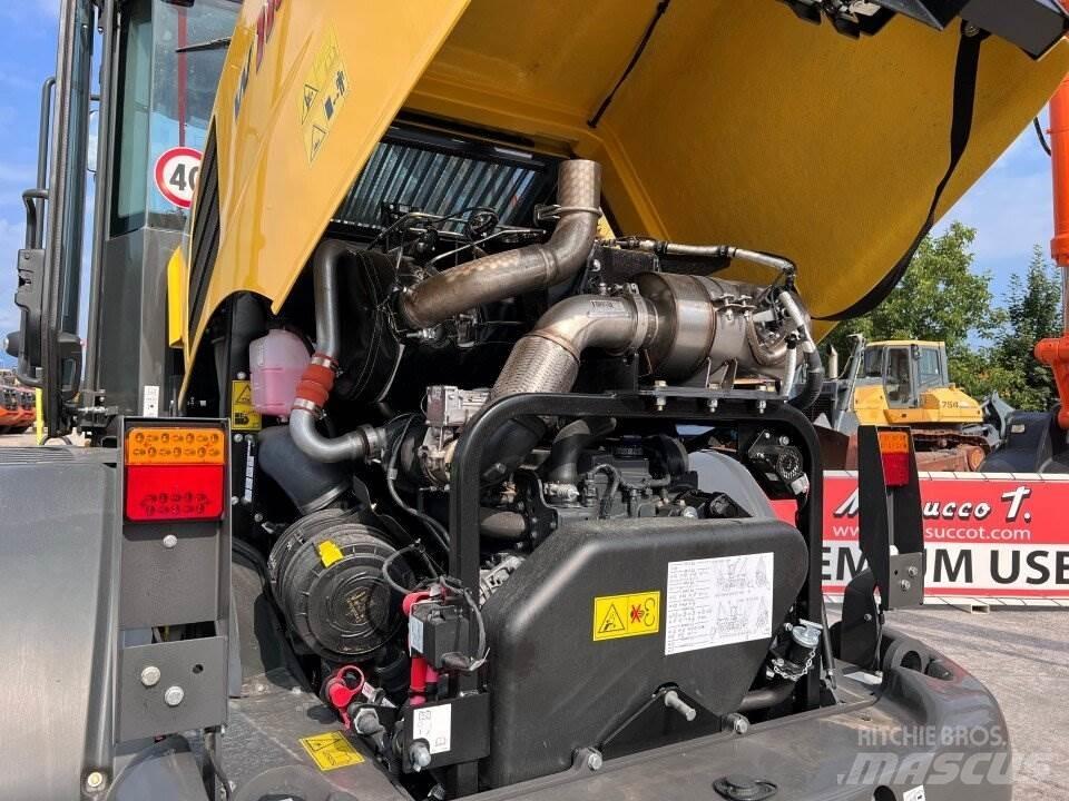 New Holland W110D Iekrāvēji uz riteņiem
