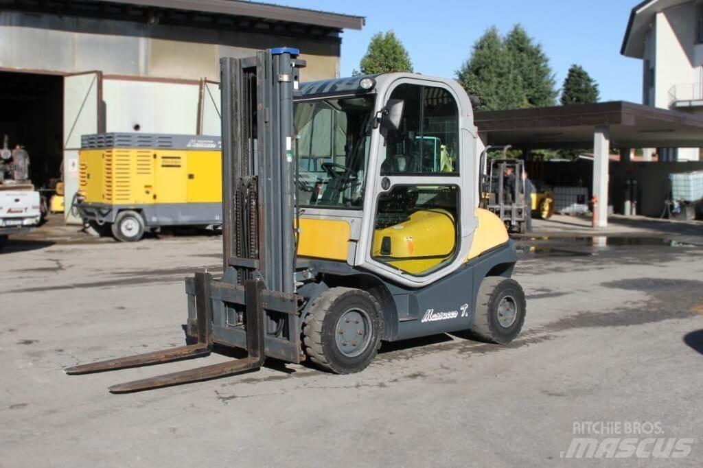 Nuova Detas SHR 40 Tehnika ar dīzeļa dzinēju