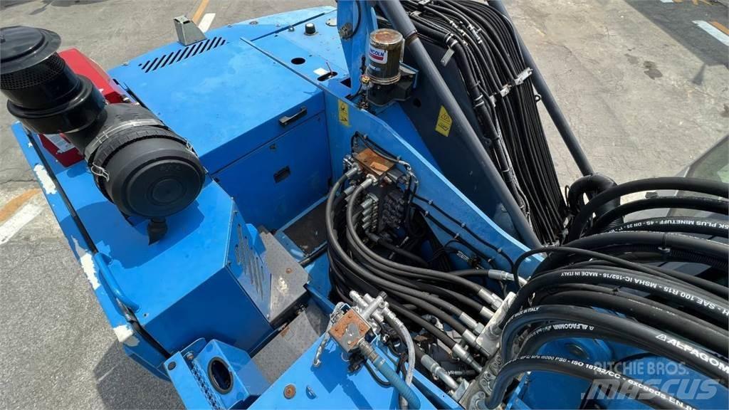 Terex MHL 331 Ekskavatori uz riteņiem