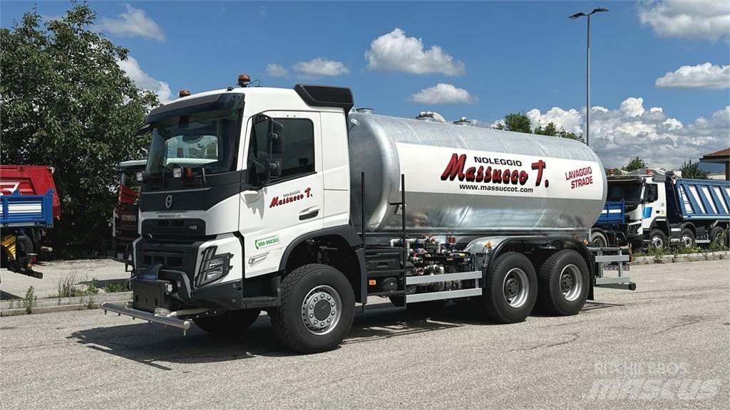 Volvo FMX 6X6 Autocisterna