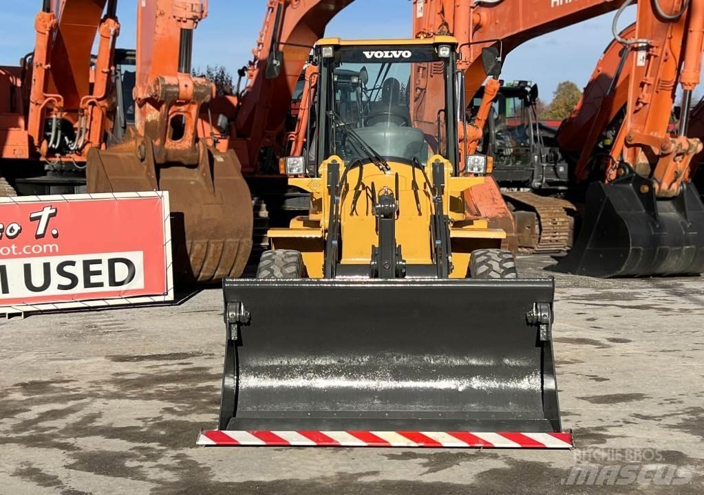 Volvo L30G Iekrāvēji uz riteņiem