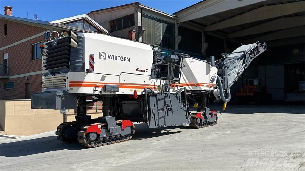 Wirtgen W220 Asfalta dzesēšanas iekārtas