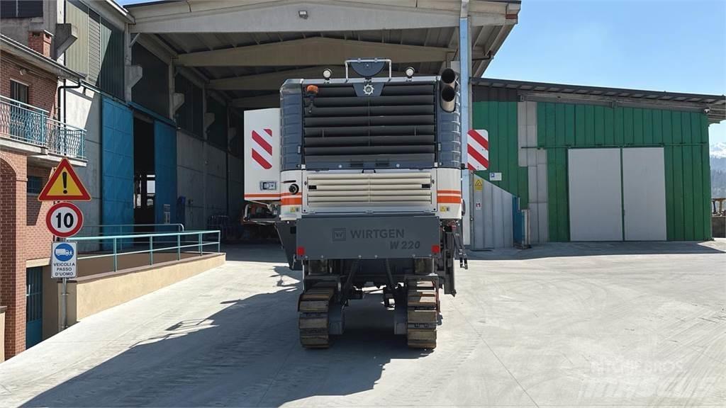 Wirtgen W220 Asfalta dzesēšanas iekārtas