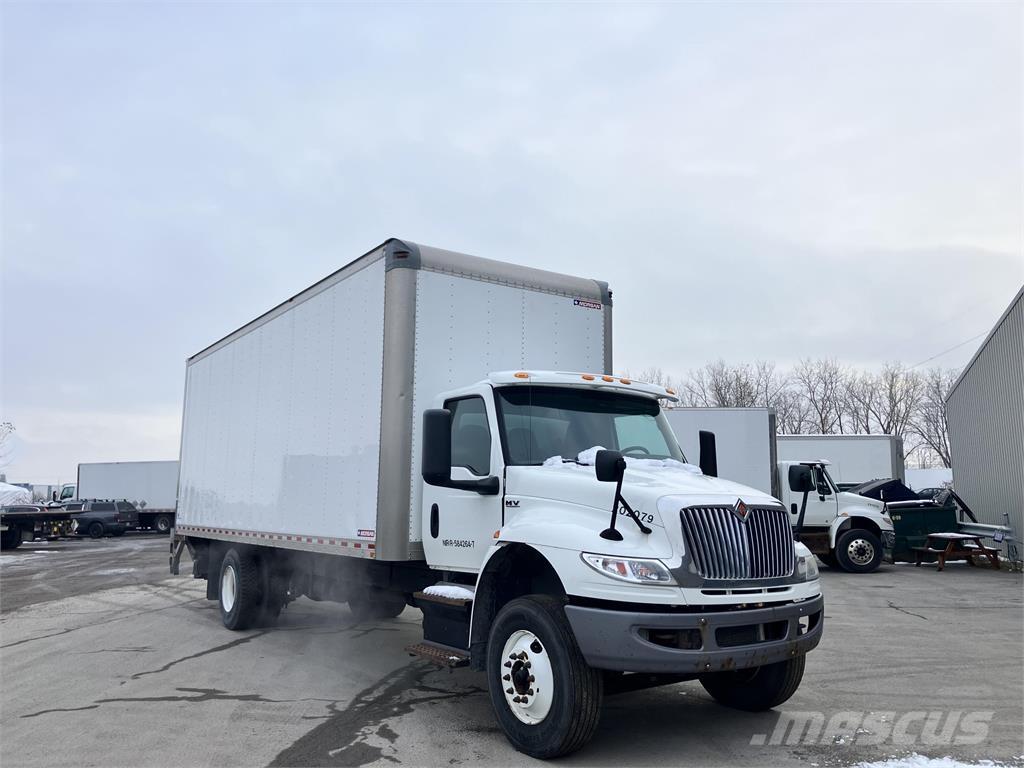 International MV Furgons