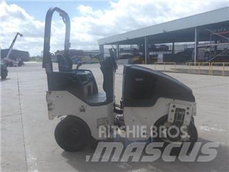 Bomag BW100 Augsnes blīvētāji