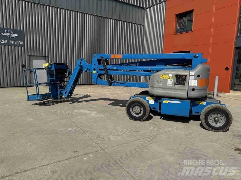 Genie Z45/25 Strēles pacēlāji
