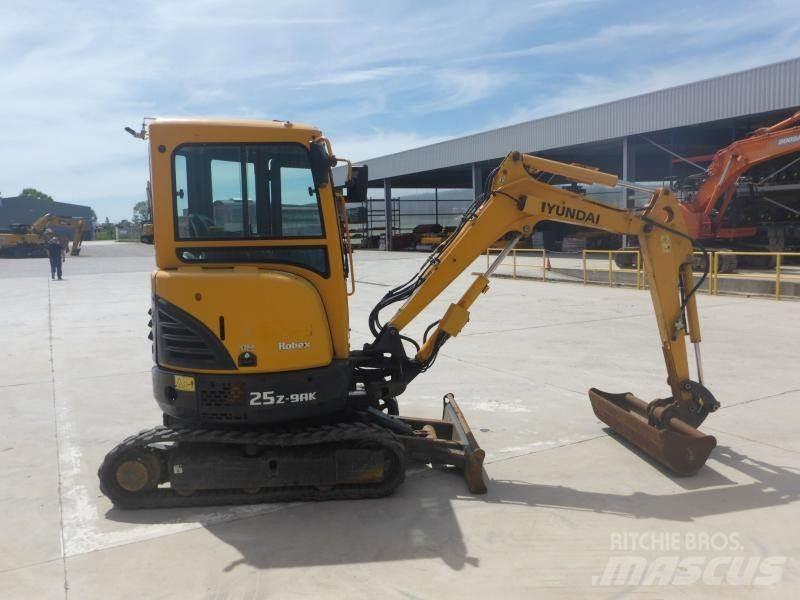 Hyundai R25Z-9A Mini ekskavatori < 7 t