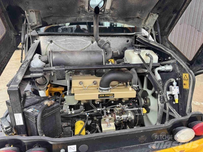 JCB 406 Iekrāvēji uz riteņiem