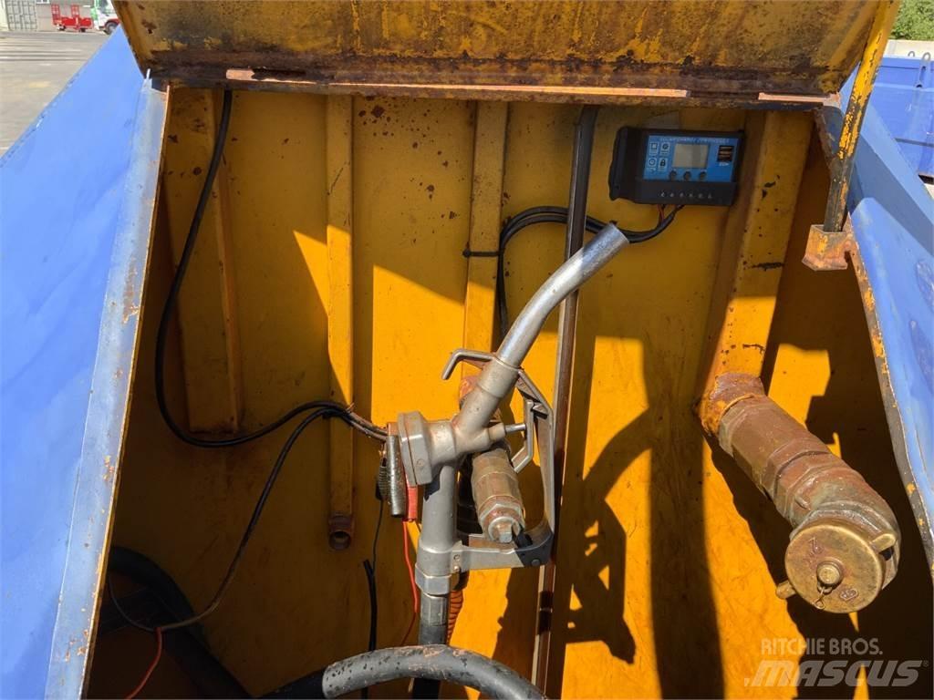 Blue Diesel Tank Lauksaimniecība- Citi