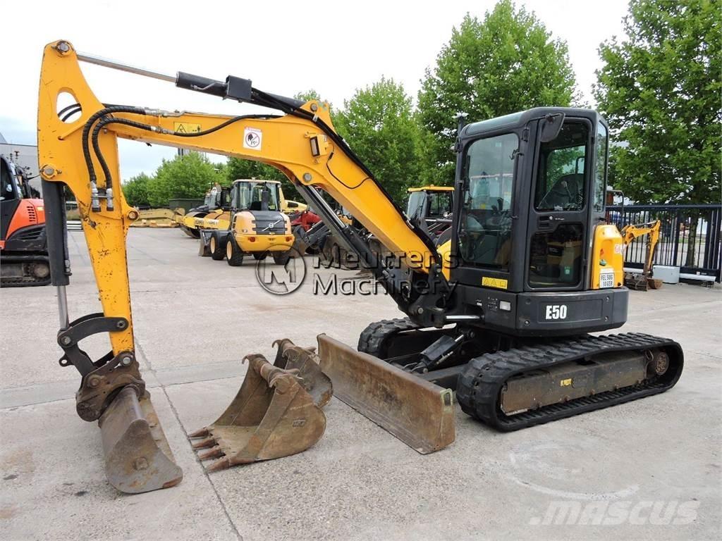 Bobcat E50 Būvniecība- Citi