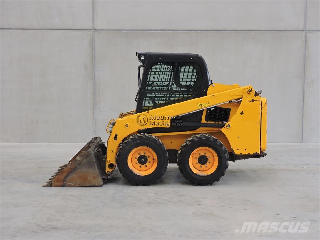 Bobcat S450 Iekrāvēji uz riteņiem
