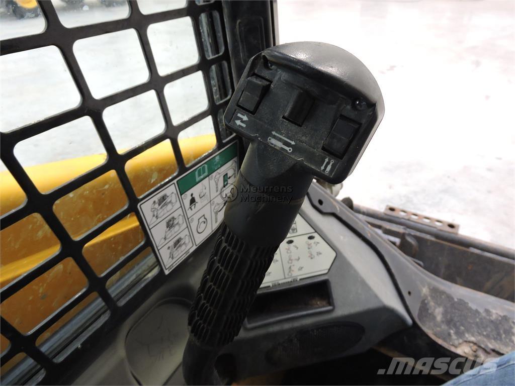 Bobcat S450 Iekrāvēji uz riteņiem