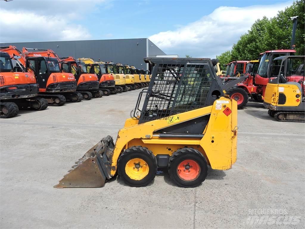 Bobcat S70 Iekrāvēji uz riteņiem