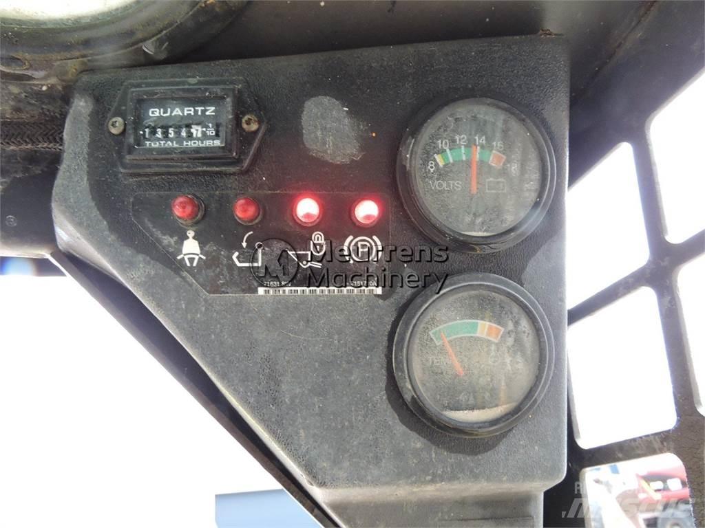 Bobcat S70 Iekrāvēji uz riteņiem