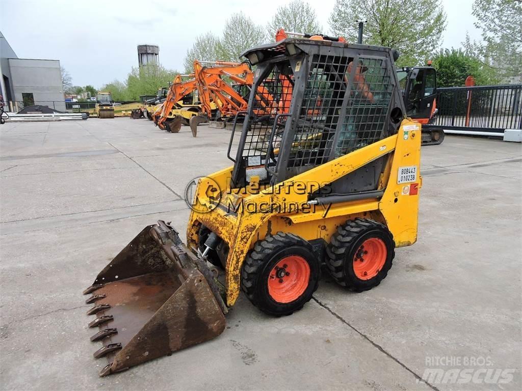 Bobcat S70 Iekrāvēji uz riteņiem