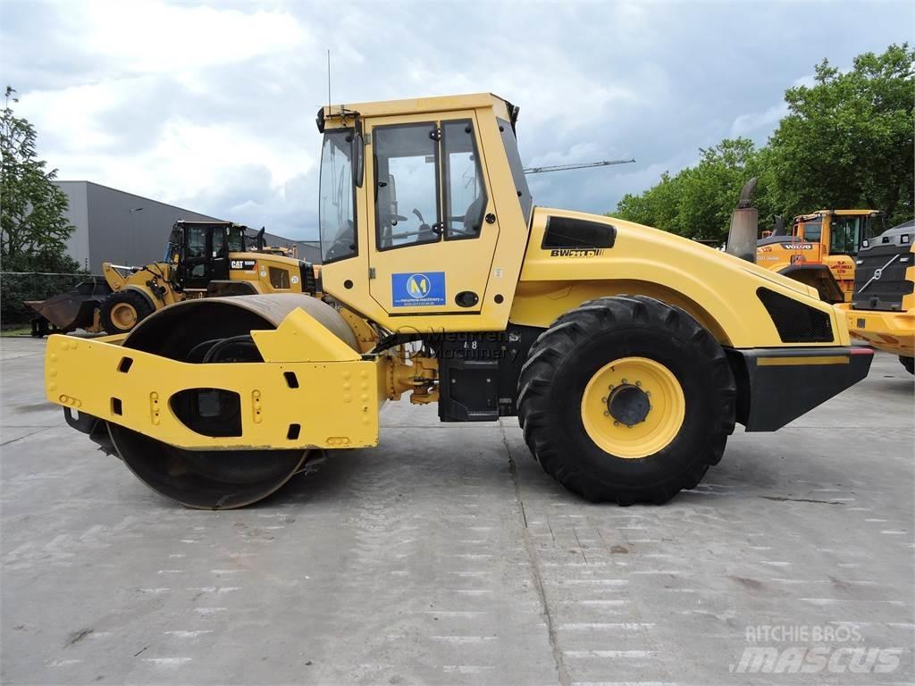 Bomag BW211D-4 Citi veltņi