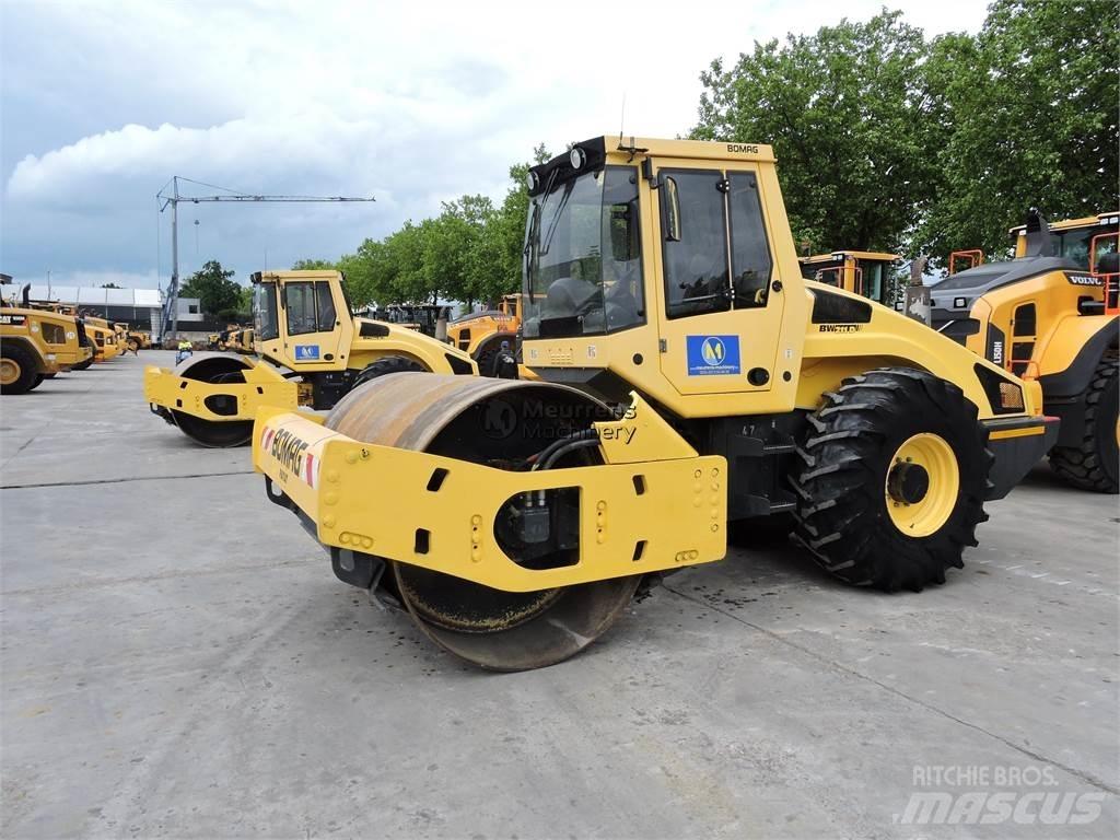 Bomag BW211D-4 Citi veltņi