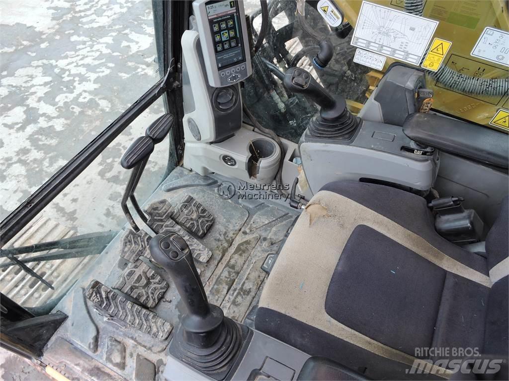 CAT 326F Kāpurķēžu ekskavatori