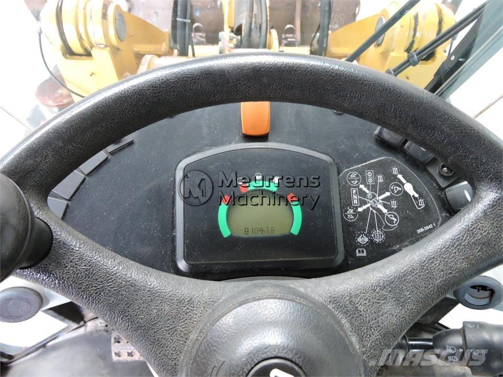 CAT 906 H + FORK Iekrāvēji uz riteņiem