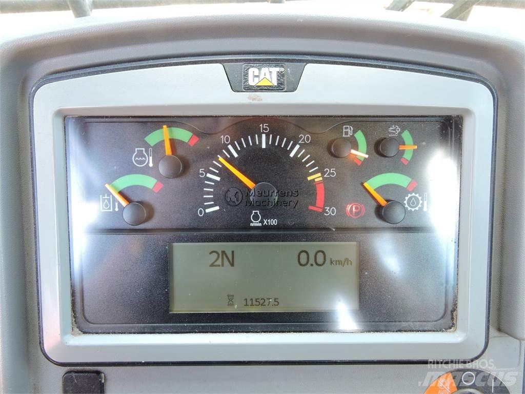 CAT 966M GERMAN Iekrāvēji uz riteņiem