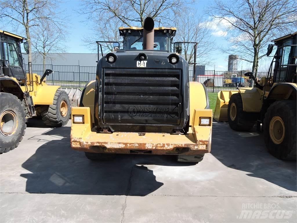 CAT 972M Iekrāvēji uz riteņiem