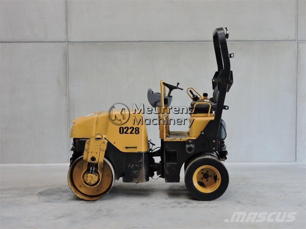 CAT CB225E Citi veltņi