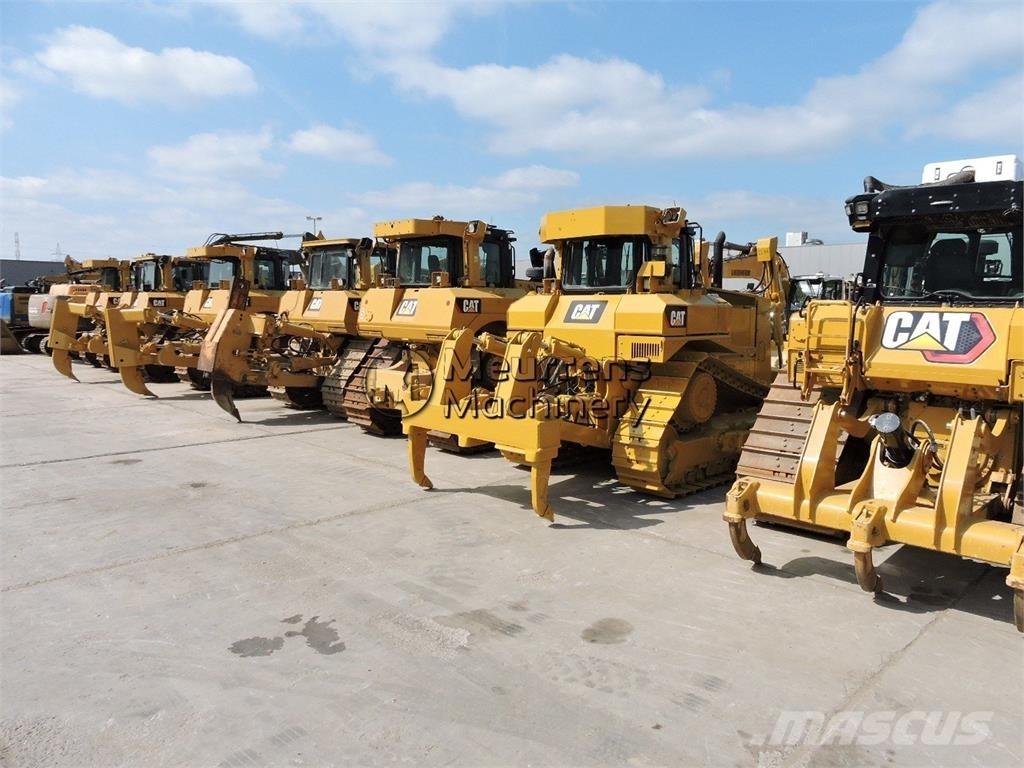 CAT D7R Buldozeri