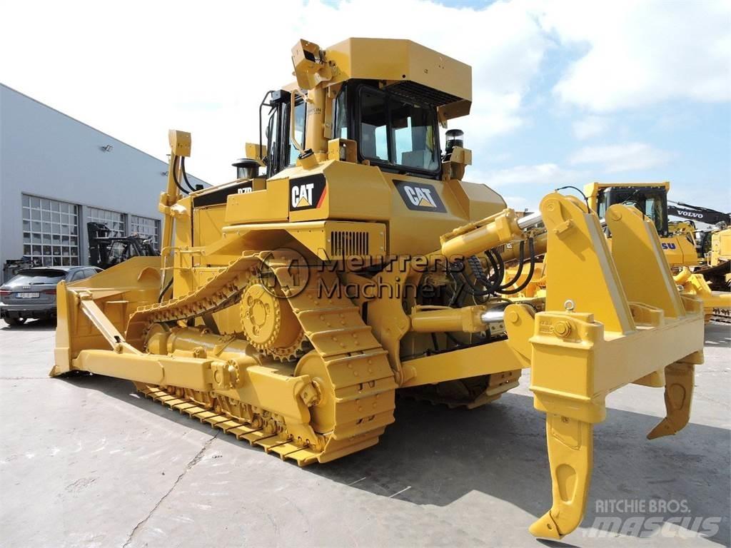 CAT D7R Buldozeri