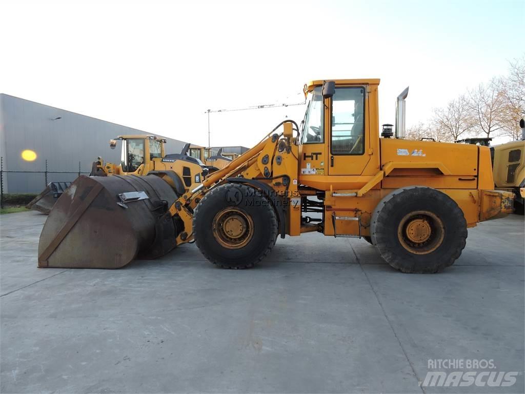 JCB 436B Iekrāvēji uz riteņiem