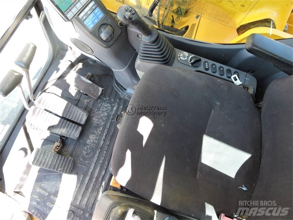 Komatsu PC228 Kāpurķēžu ekskavatori