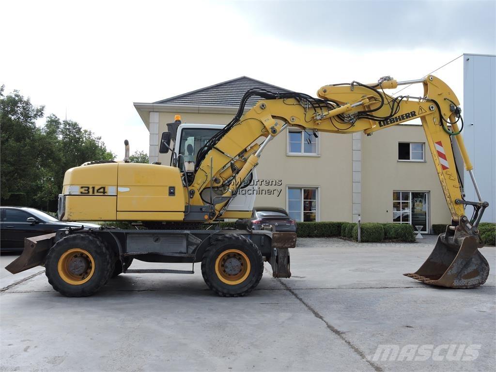 Liebherr A314 Ekskavatori uz riteņiem