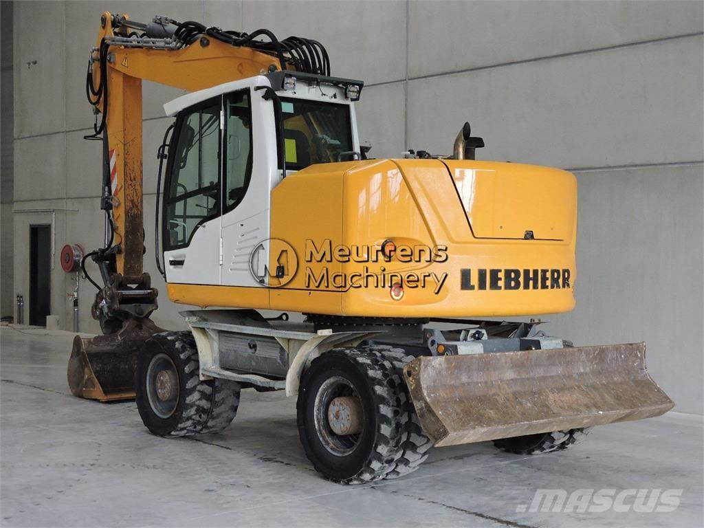 Liebherr A918 Ekskavatori uz riteņiem