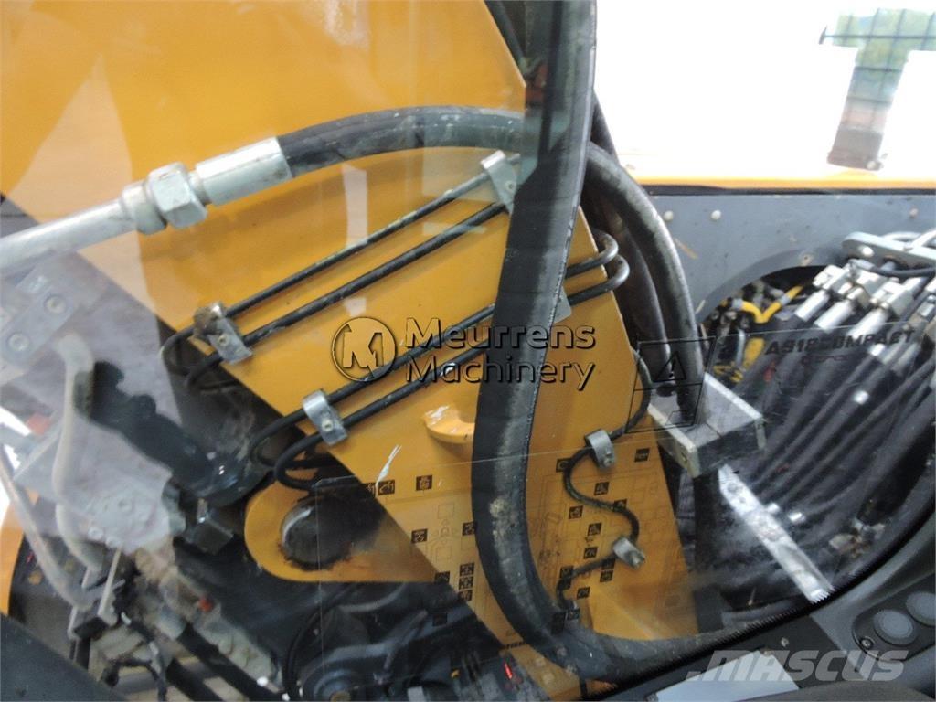 Liebherr A918 Ekskavatori uz riteņiem