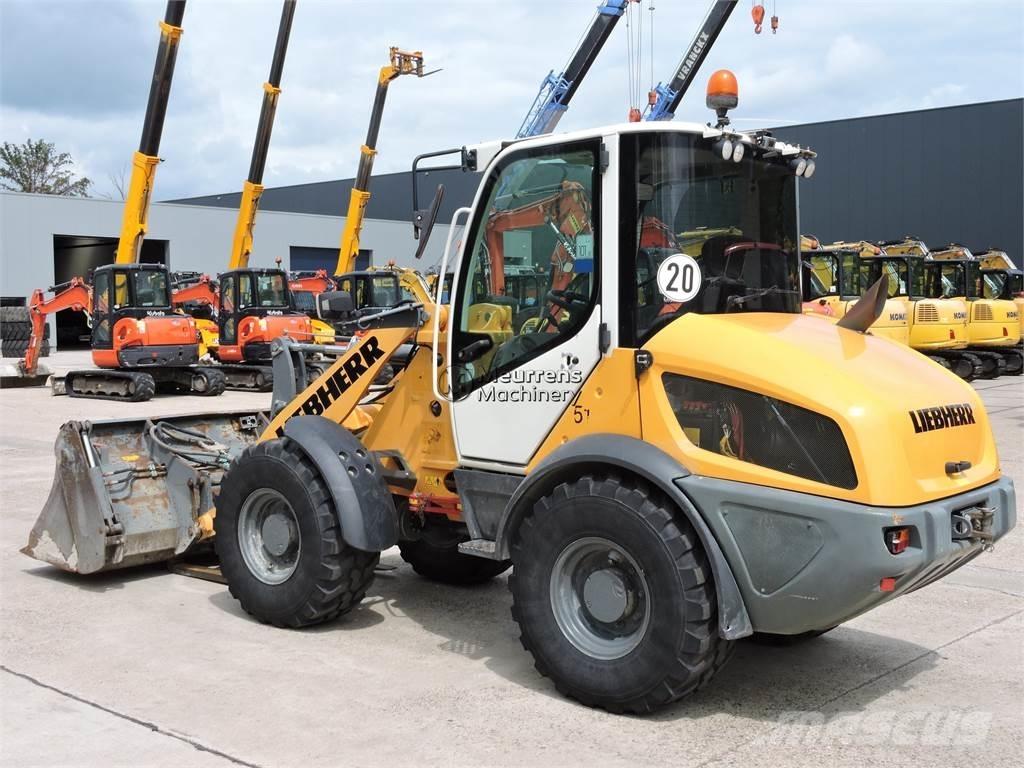 Liebherr L508 + FORK Iekrāvēji uz riteņiem