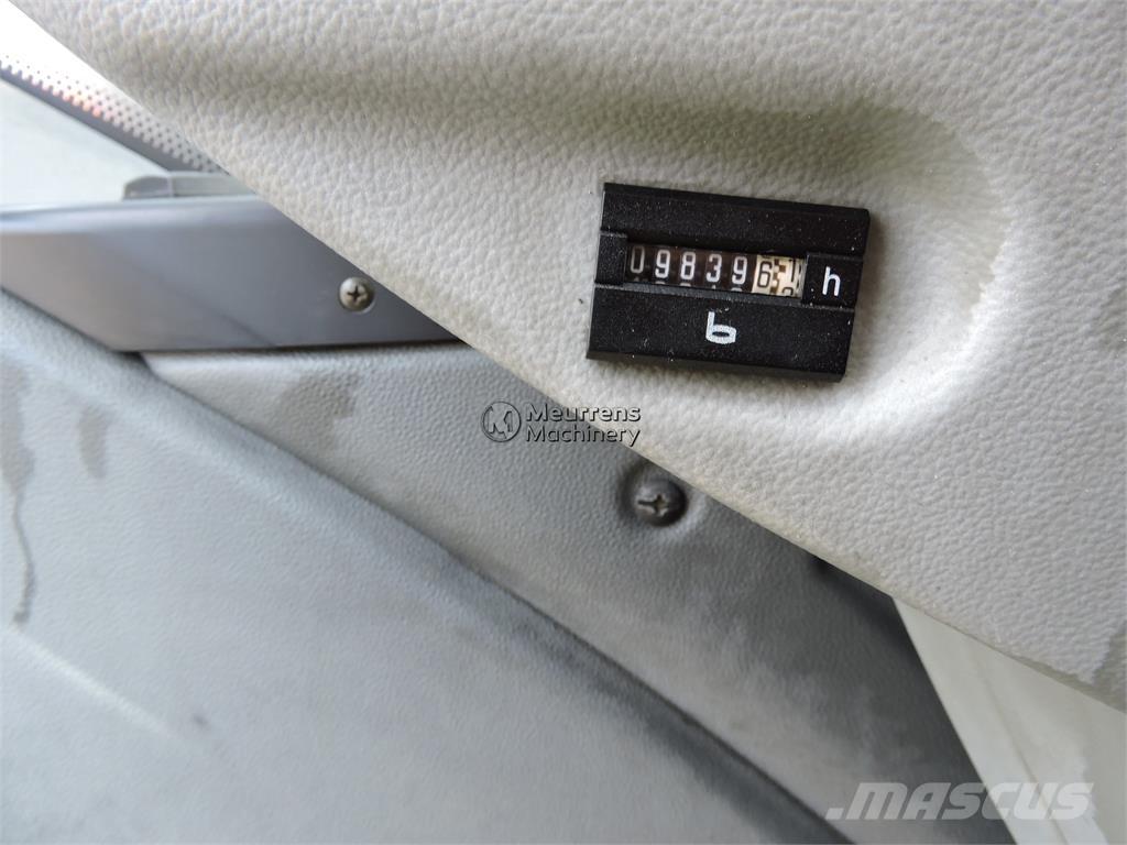Liebherr R936LC Kāpurķēžu ekskavatori
