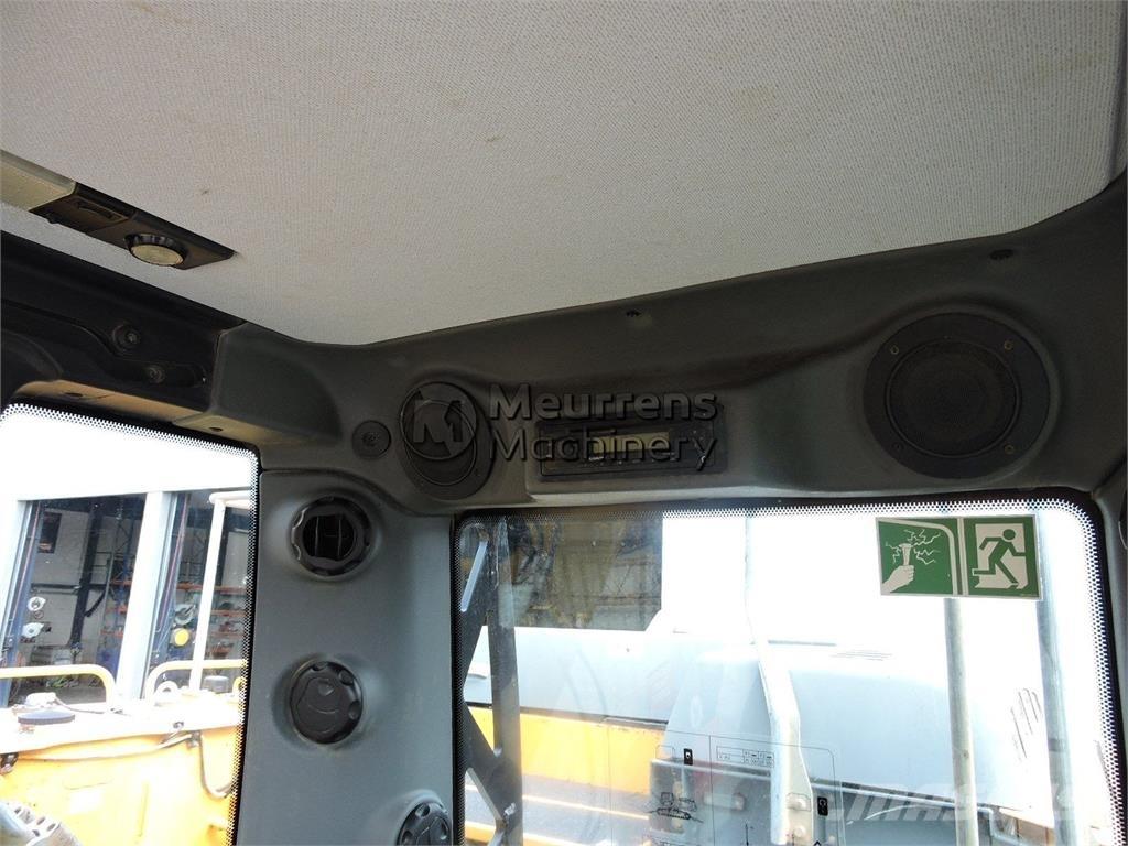 Liebherr R950 Kāpurķēžu ekskavatori