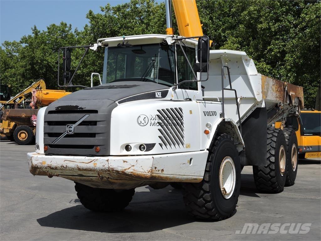 Volvo A25E Artikulētie pašizgāzēji