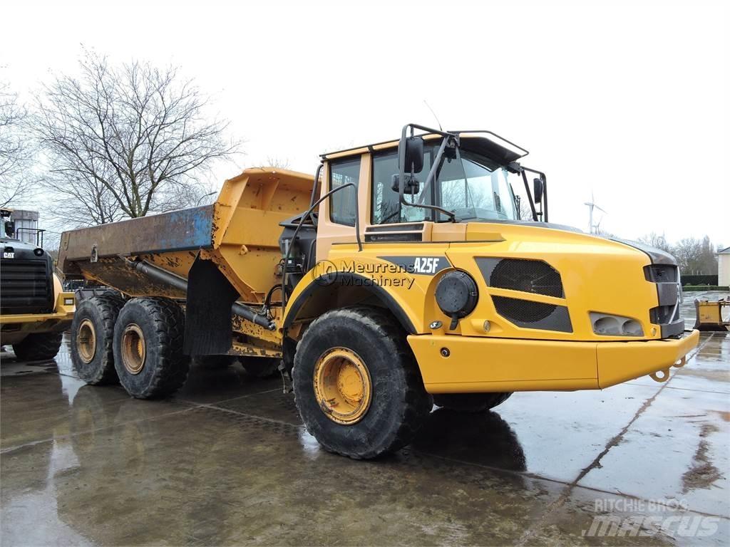 Volvo A25F Artikulētie pašizgāzēji
