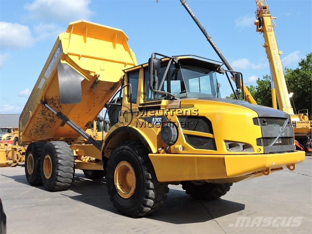 Volvo A25F Artikulētie pašizgāzēji