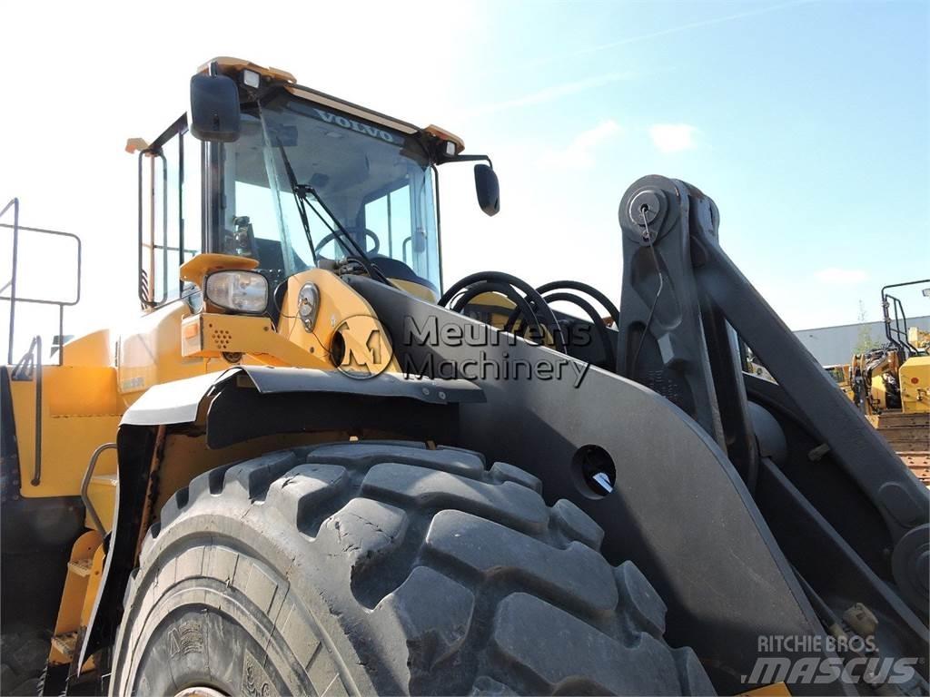 Volvo L220H Iekrāvēji uz riteņiem