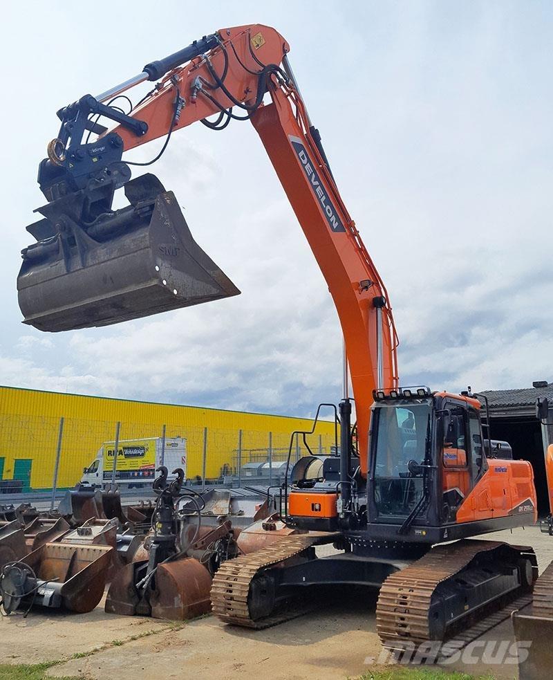 Develon DX 225 LC-7 Kāpurķēžu ekskavatori
