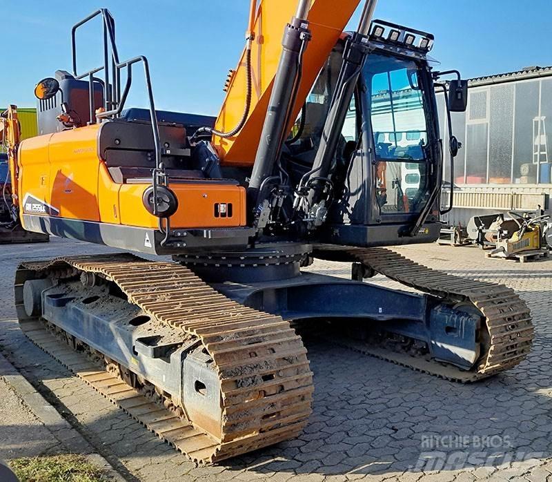 Develon DX 255 LC-7 Kāpurķēžu ekskavatori