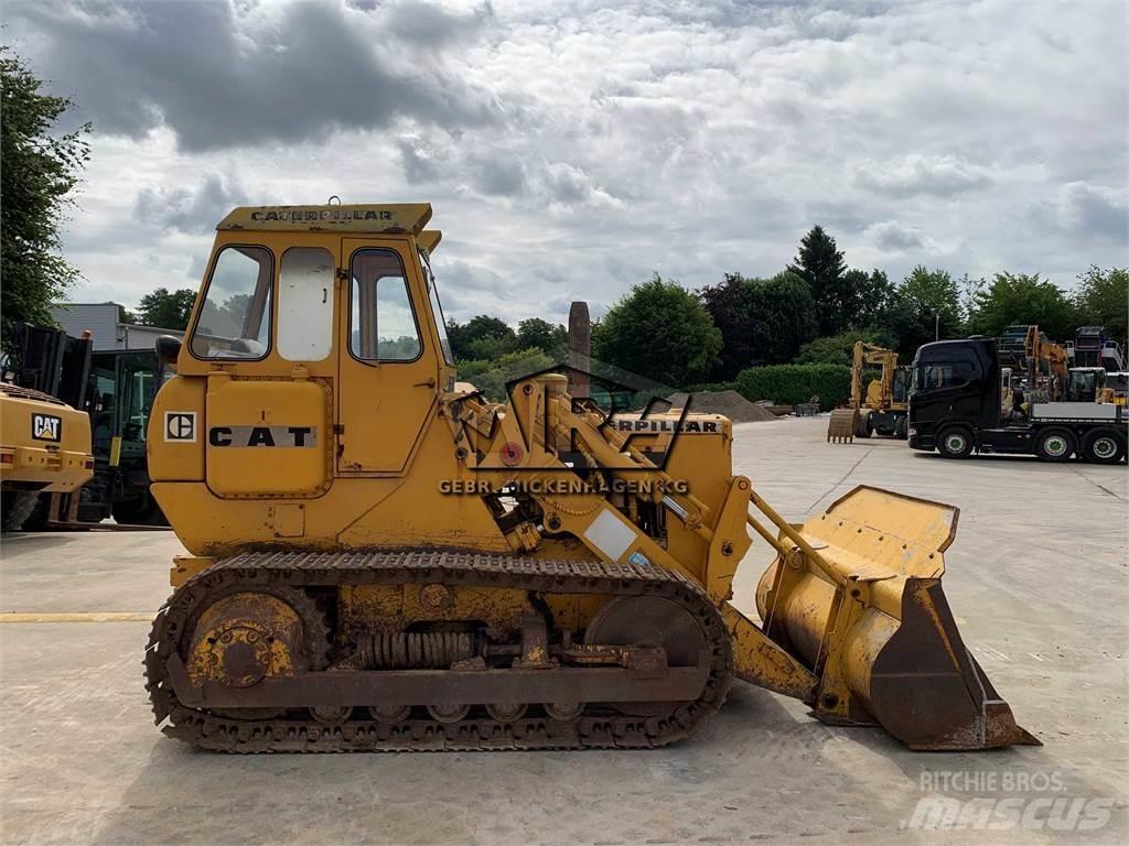 CAT 941 Kāpurķēžu iekrāvēji