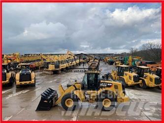 CAT 962M Iekrāvēji uz riteņiem