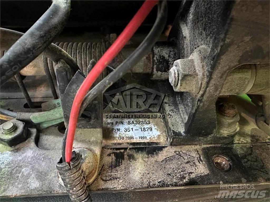 CAT 966 KXE / Sitz Kabīnes un interjers