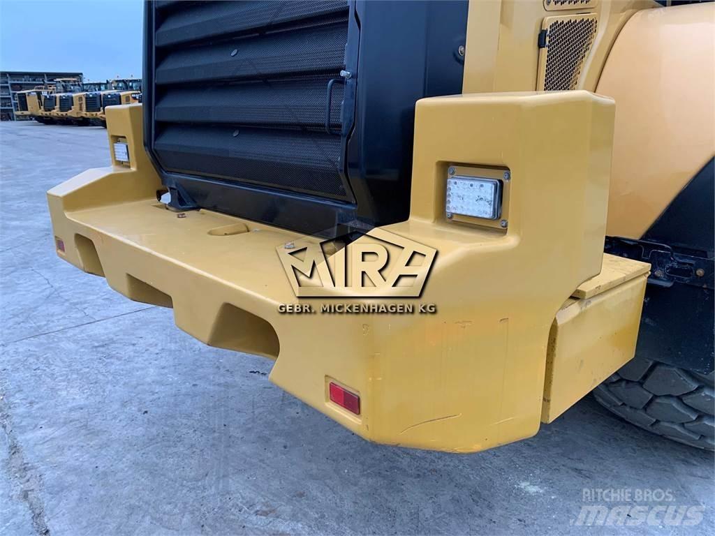 CAT 972M XE Iekrāvēji uz riteņiem
