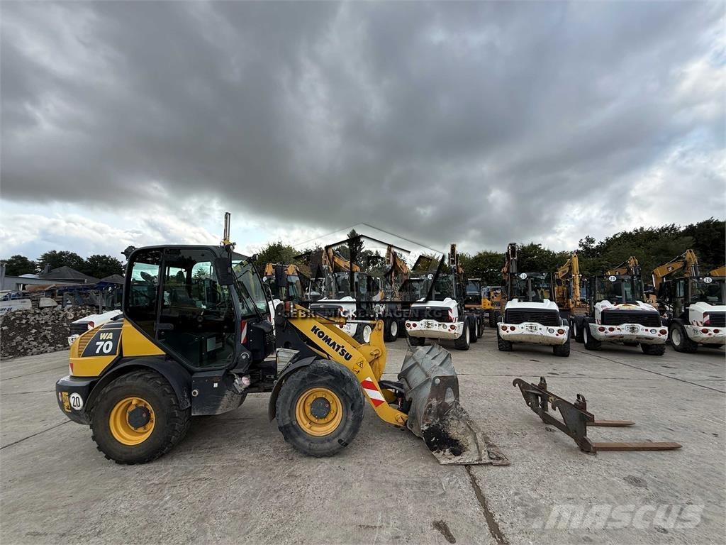 Komatsu WA70-7 Iekrāvēji uz riteņiem