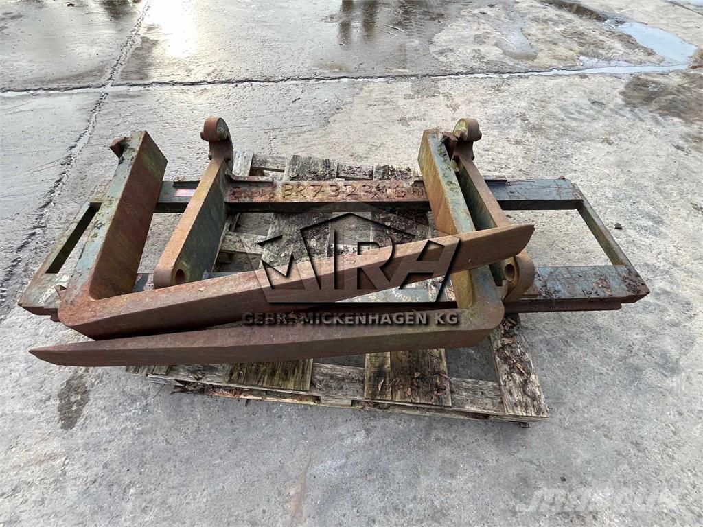 Volvo SW / L90 Dakšas