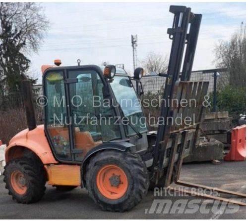 Ausa CH 250 Allrad Apvidus autokrāvējs